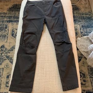 Eddie Bauer hiking pants, size 34x32 in light grey.